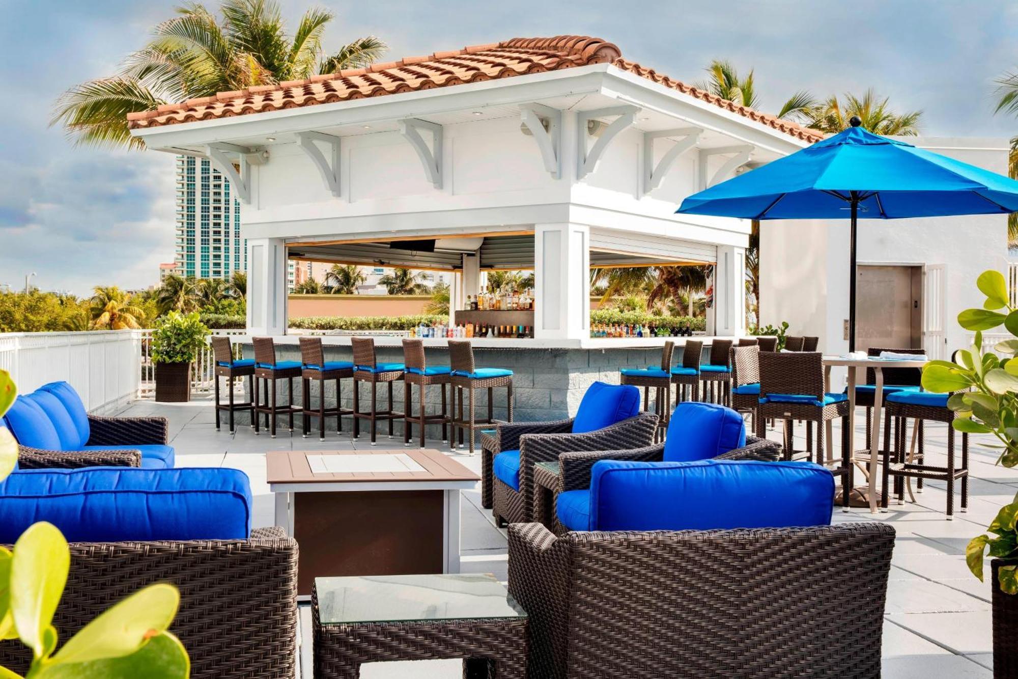 Courtyard By Marriott Fort Lauderdale Beach Exterior foto